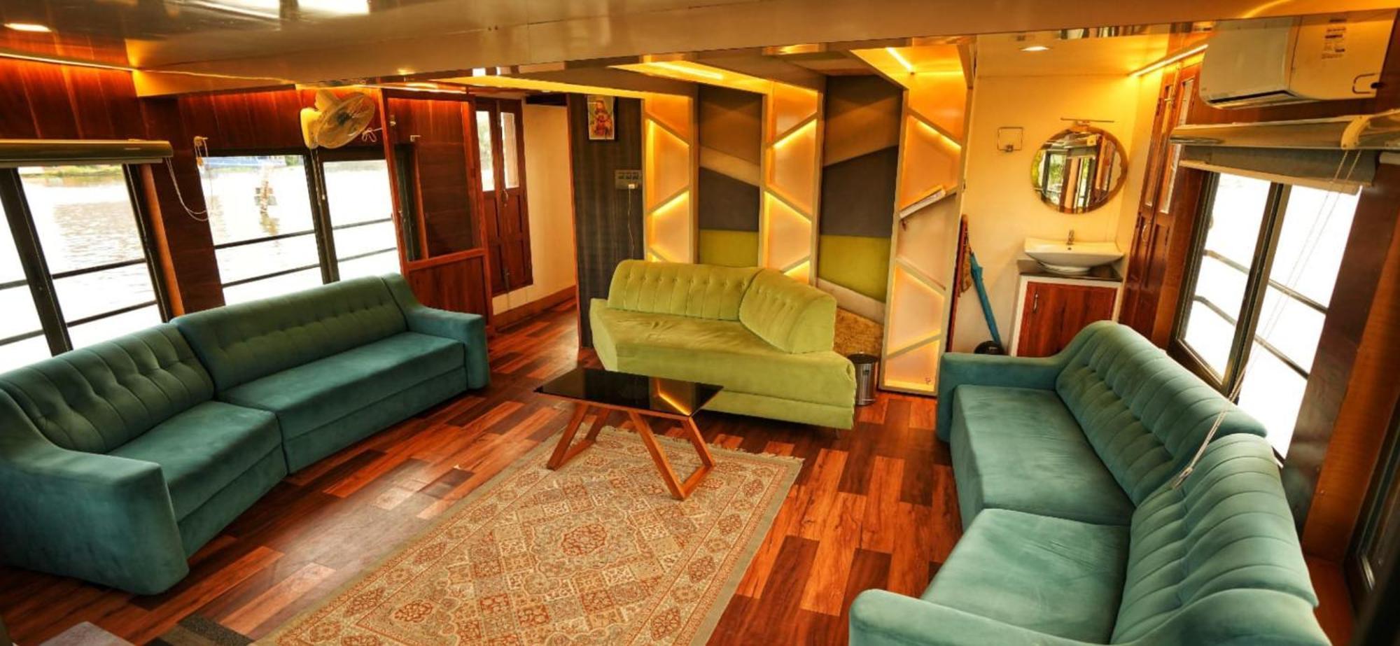 ホテル Victoria Houseboats アーラップーザ県 エクステリア 写真