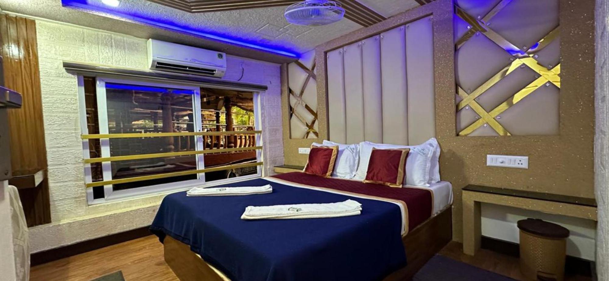 ホテル Victoria Houseboats アーラップーザ県 エクステリア 写真